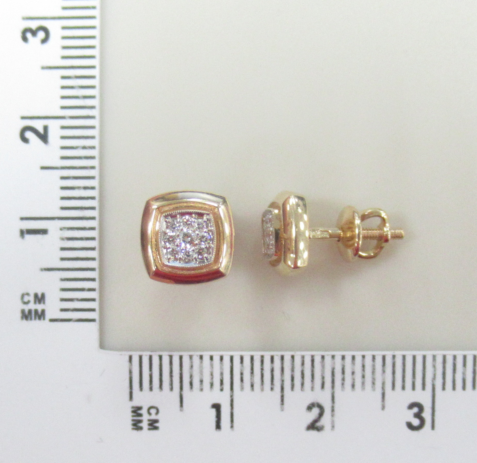 10511-000293 Серьги (Au 585)